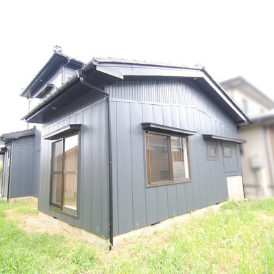 住宅：三条市中新｜フルリノベ 築45年 3LDK 好立地 駐車3台 自然豊か 利便性良好