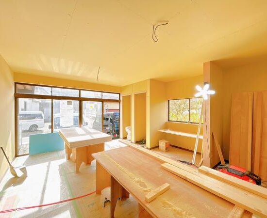 住宅：長岡市東神田｜ 築40年 リノベ中（R７年12月中完成予定） 3LDK 駅まで徒歩15分 駐車3台分 利便性良好